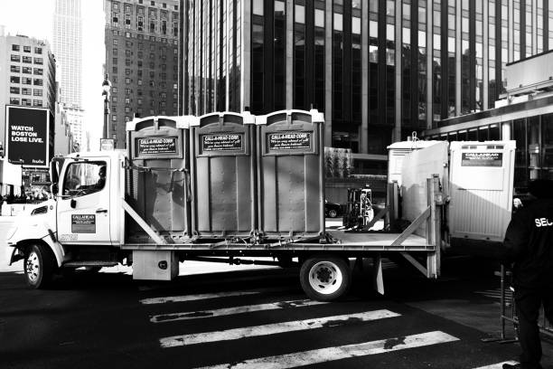 Best Portable toilet rental cost  in Battle Creek, MI